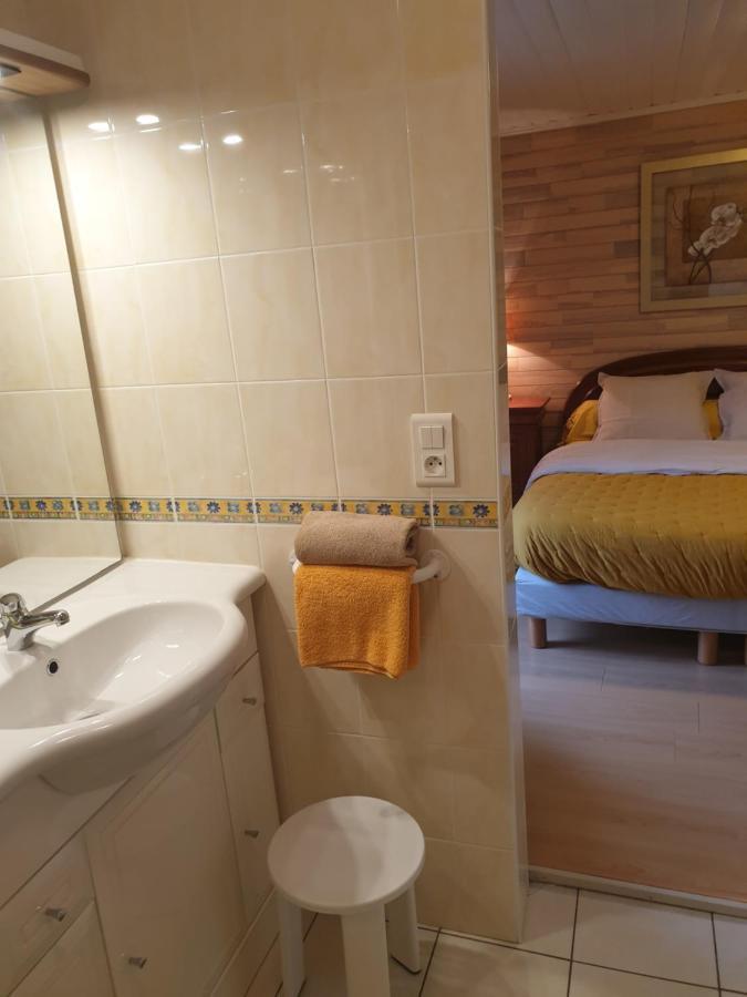 Chambres D'Hotes Kerioret Izella Kerlaz Ngoại thất bức ảnh
