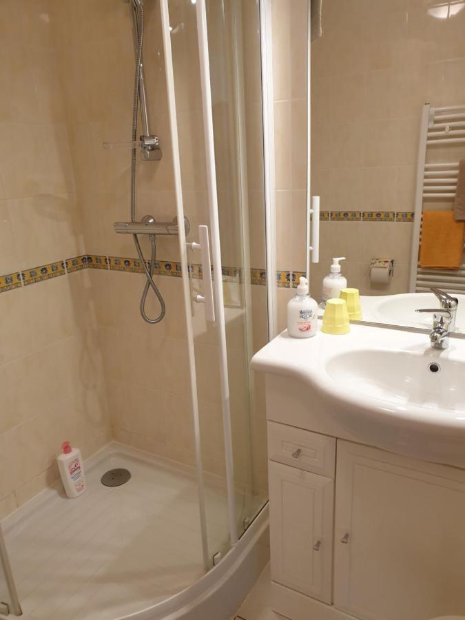 Chambres D'Hotes Kerioret Izella Kerlaz Ngoại thất bức ảnh